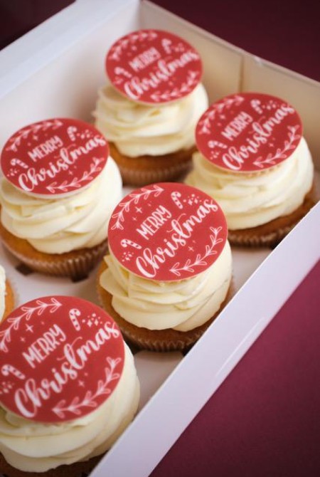 6-BOX Merry Christmas válogatás 12 940 HUF