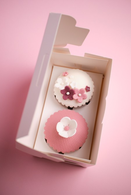 2-BOX NŐNAPI CUPCAKE VÁLOGATÁS 6 780 HUF