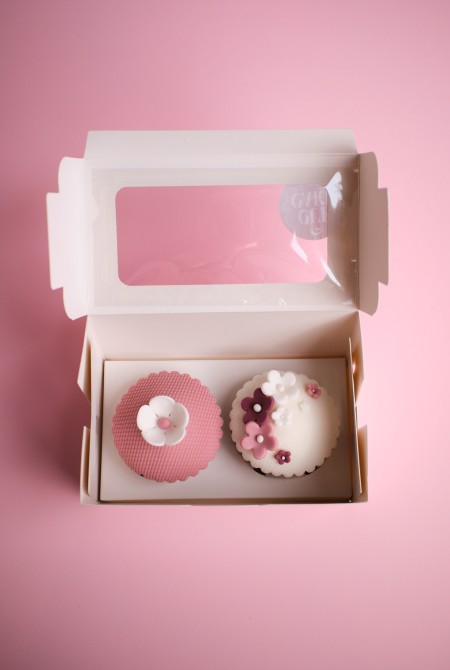 2-BOX NŐNAPI CUPCAKE VÁLOGATÁS 6 780 HUF