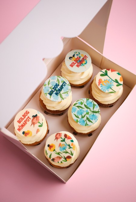 6-BOX NŐNAPI ÜZENET CUPCAKE 13 240 HUF