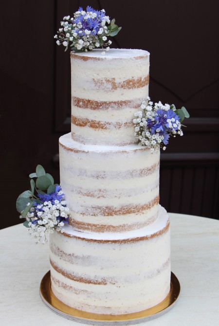 Naked cake - búzavirággal