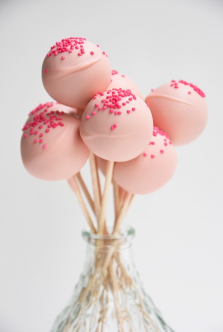 Rózsaszín cake pop - pink szórással