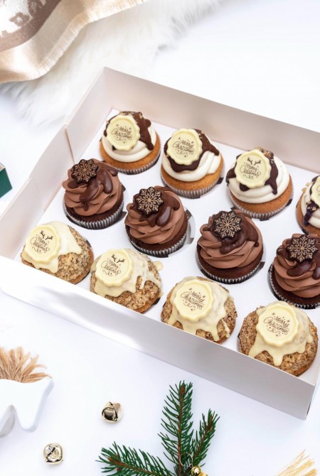 4. Karácsonyi Cupcake csokidísszel 12-BOX 21 880Ft