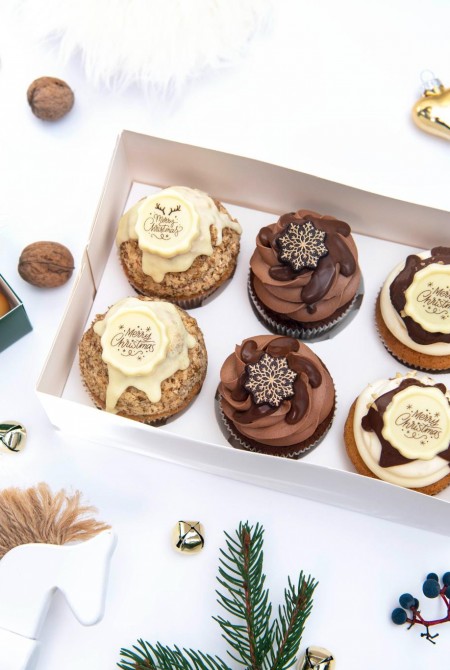 4. Karácsonyi Cupcake csokidísszel  6-BOX 11 240Ft