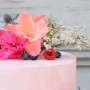Nyári virágos torta - fehércsokiburkolással